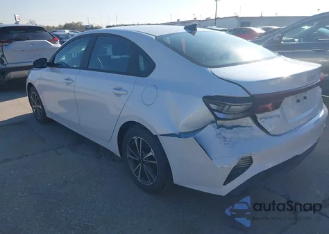 2023 Kia Forte Lxs z USA, uszkodzony, nr VIN 3KPF24AD0PE646654